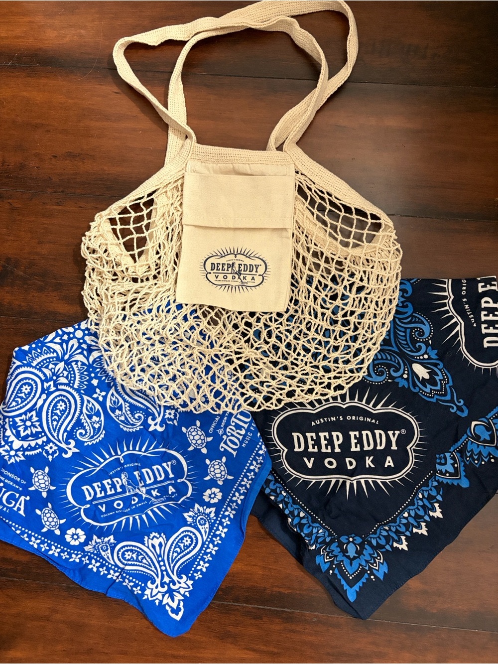 Bundle Deep Eddy Vodka Beach Accessory’s